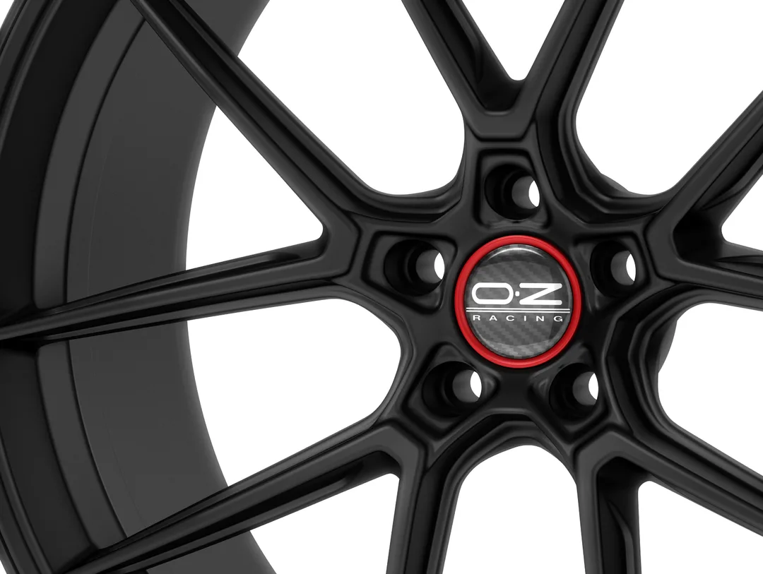 OZ Estrema GT HLT