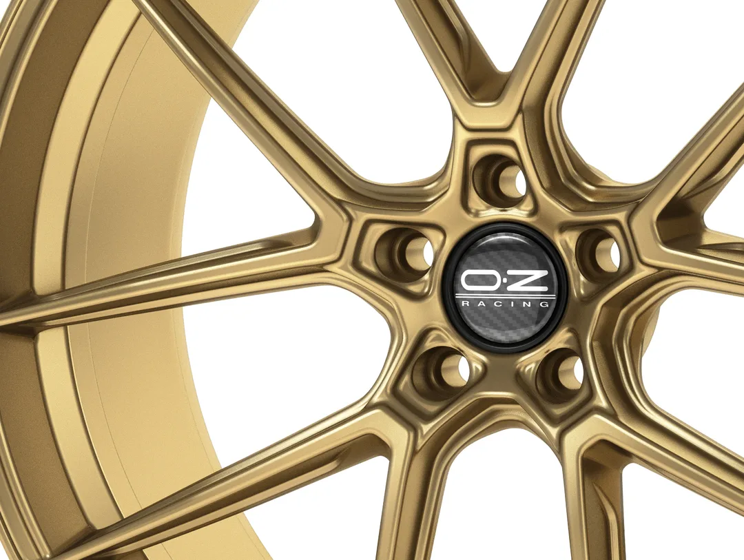 OZ Estrema GT HLT